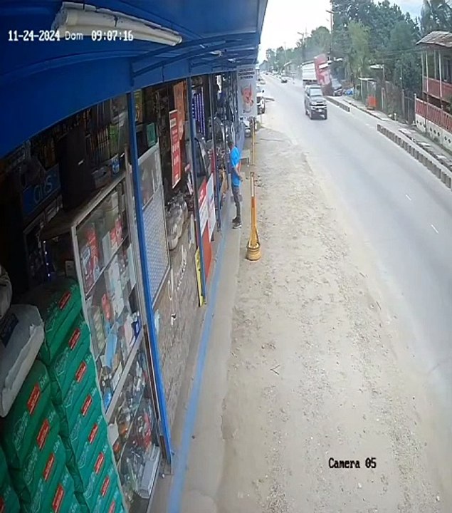 Conductor de rastra a punto de provocar tragedia al perder el control en Puerto Cortés