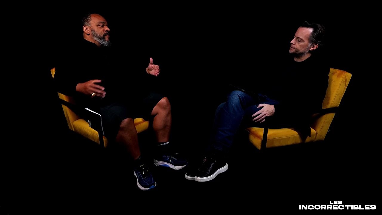 La nouvelle provocation de Dieudonnée hier soir : "La mafia sioniste contrôle tout en France, les médias, le cinéma... La communauté d'Elie Semoun doit me demander pardon