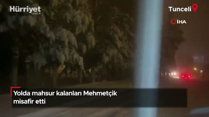 Tunceli'de yolda mahsur kalanları Mehmetçik misafir etti