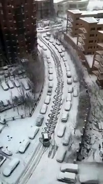 Premières neiges avec les pneus été... Pas simple