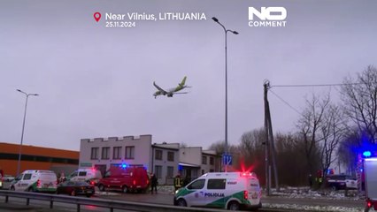 Lituania, un aereo cargo precipita su un edificio: un morto