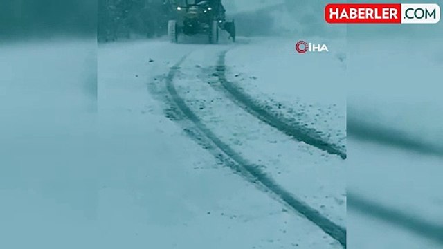 Elazığ'da Kapalı Yolların Açılması İçin Çalışmalar Devam Ediyor