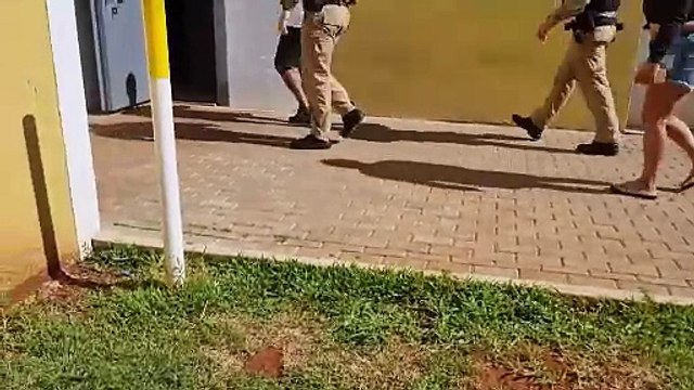 Homem detido por agressão no Pioneiros Catarinenses: vítima aciona PM