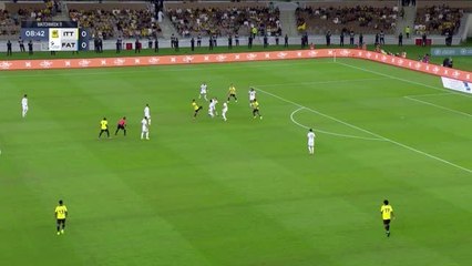 Al-Ittihad - Aouar et Fabinho permmettent à leur club de devenir leader