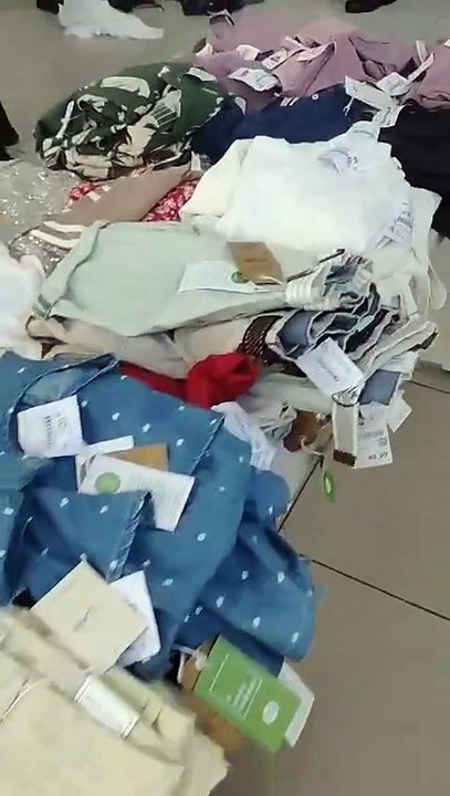 Quadrilha é presa após furtar quase R$ 20 mil em roupas de shopping em Jundiaí