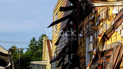 Nerón vs. Petronio. Elegancia y Destrucción en la Roma Imperial