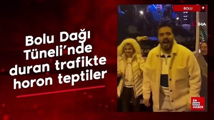 Bolu Dağı Tüneli’nde duran trafikte horon teptiler