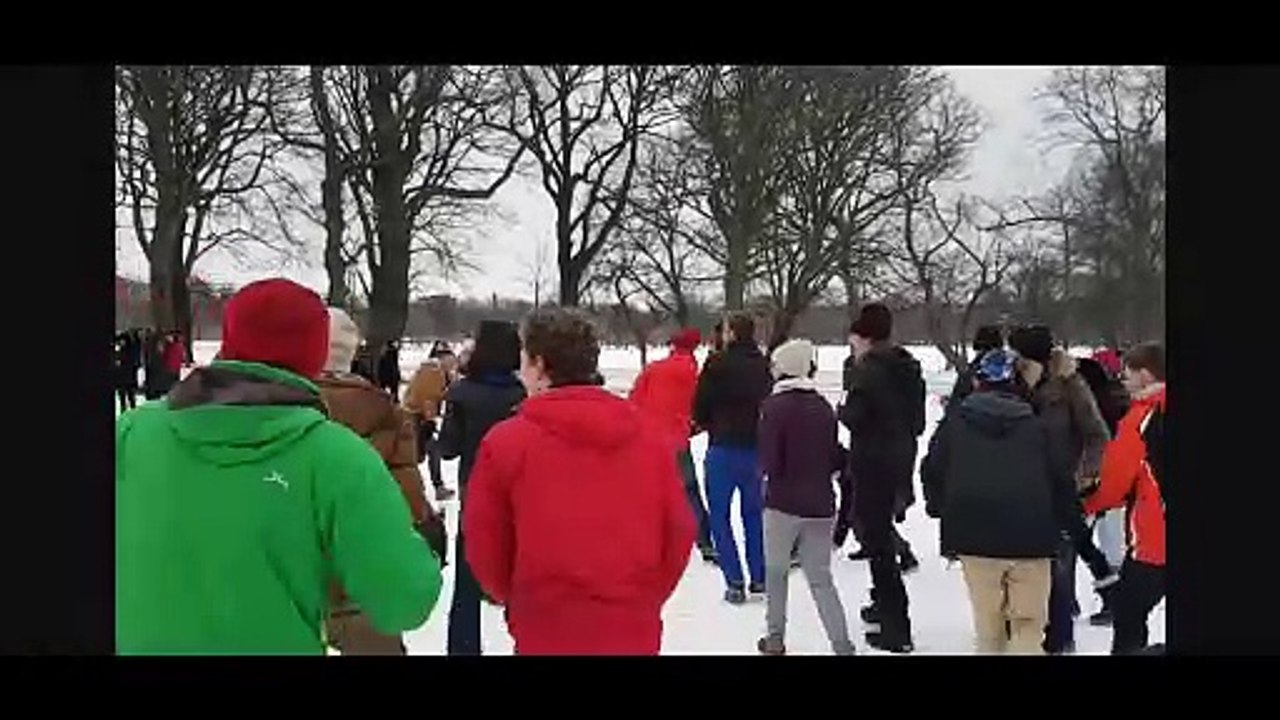 Watch as dozens take part in'epic' snowball fight at Edinburgh beauty spot