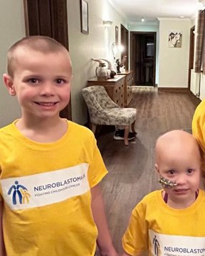 Brother shaves head so his toddler sister wouldn't feel alone when she lost hair to cancer 🥺 #shorts