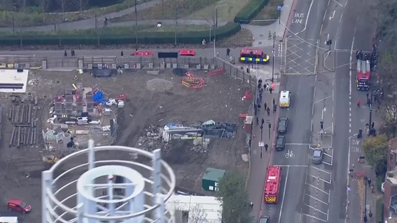 Man charged with bomb hoax at US Embassy in London