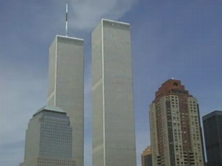 Chute des WTC - Les bruits d'explosion expliqués