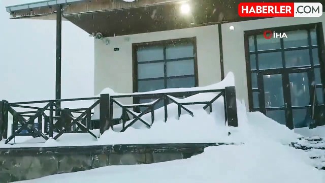 Keltepe Kayak Merkezi'nde Kar Kalınlığı 1 Metreye Ulaştı