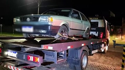 Cidadão encontra carro furtado em estrada rural de Cascavel