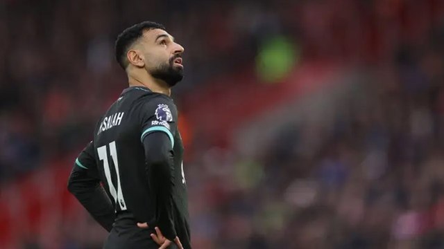 Vẫn bị Liverpool om hợp đồng, chưa gia hạn, Salah bóng gió về khả năng rời Anfield | VTC Now