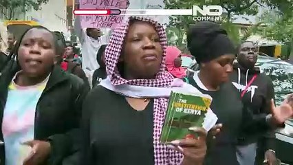 الشرطة تطلق الغاز المسيل للدموع على مسيرة نسائية في كينيا