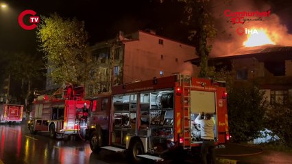 Sakarya'da korkutan yangın... Evin çatısı alev topuna döndü!