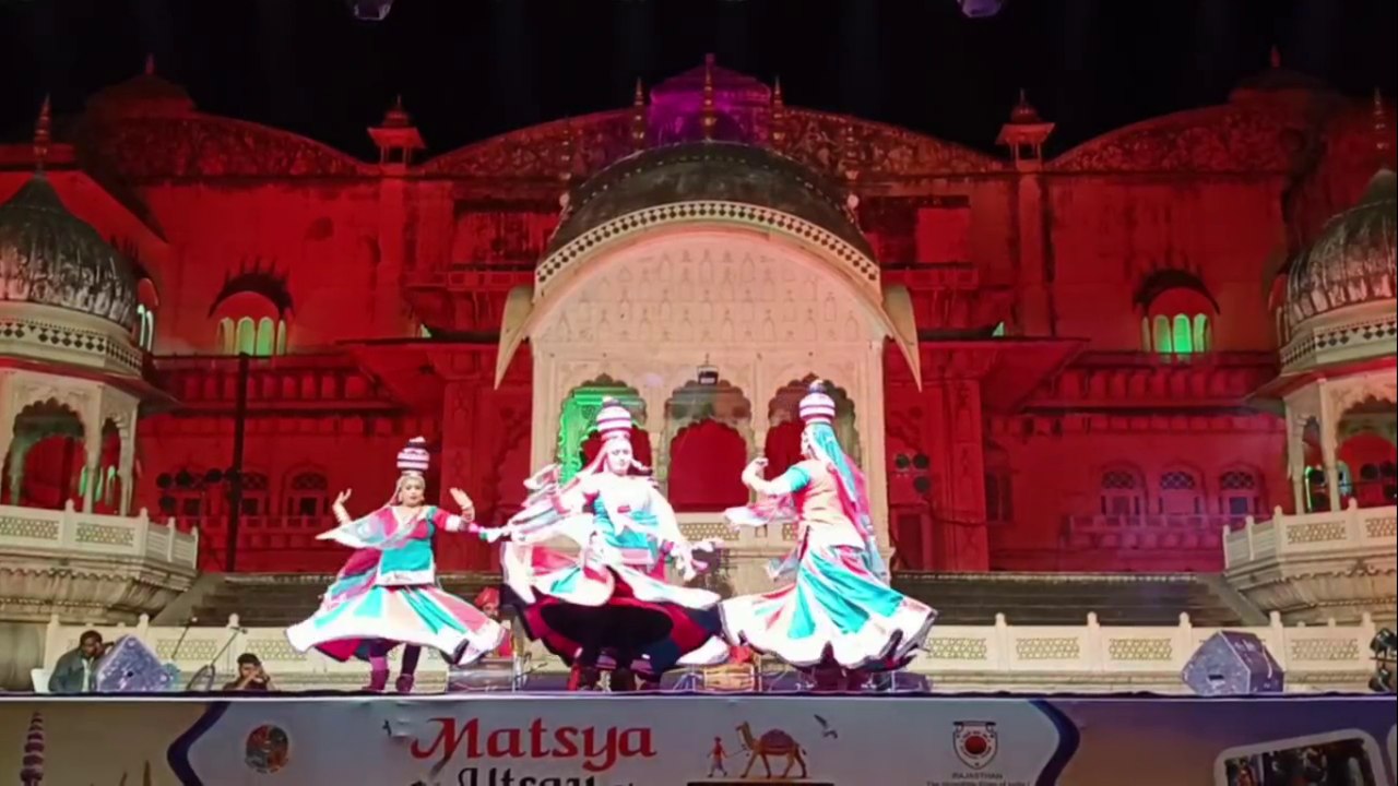 मत्स्य उत्सव: लोक कलाकारों ने दी सांस्कृतिक प्रस्तुति