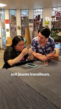 Ici, étudiants et personnes âgées vivent ensemble