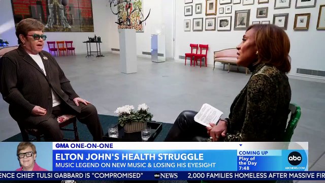 Le chanteur Elton John donne de ses nouvelles après son infection à l’oeil: Je suis anéanti parce que je ne peux rien lire, rien regarder - VIDEO