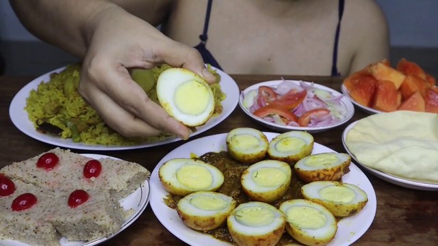 Eating Aloo Soya Pulao, Suji Barfi, Egg Masala, Salad, Pappad Fry, Papaya | MUKBANG | EATING SHOW