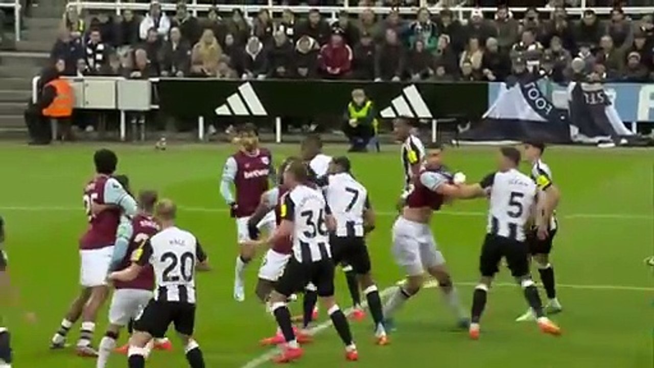 Newcastle United 0 West Ham United 2 | Premier League Highlights