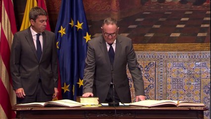 El nuevo Consell toma posesión para afrontar la recuperación y "despertar confianza"