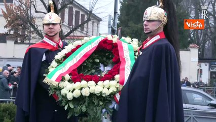 Trentennale alluvione Alessandria, Mattarella depone una corona al monumento delle vittime