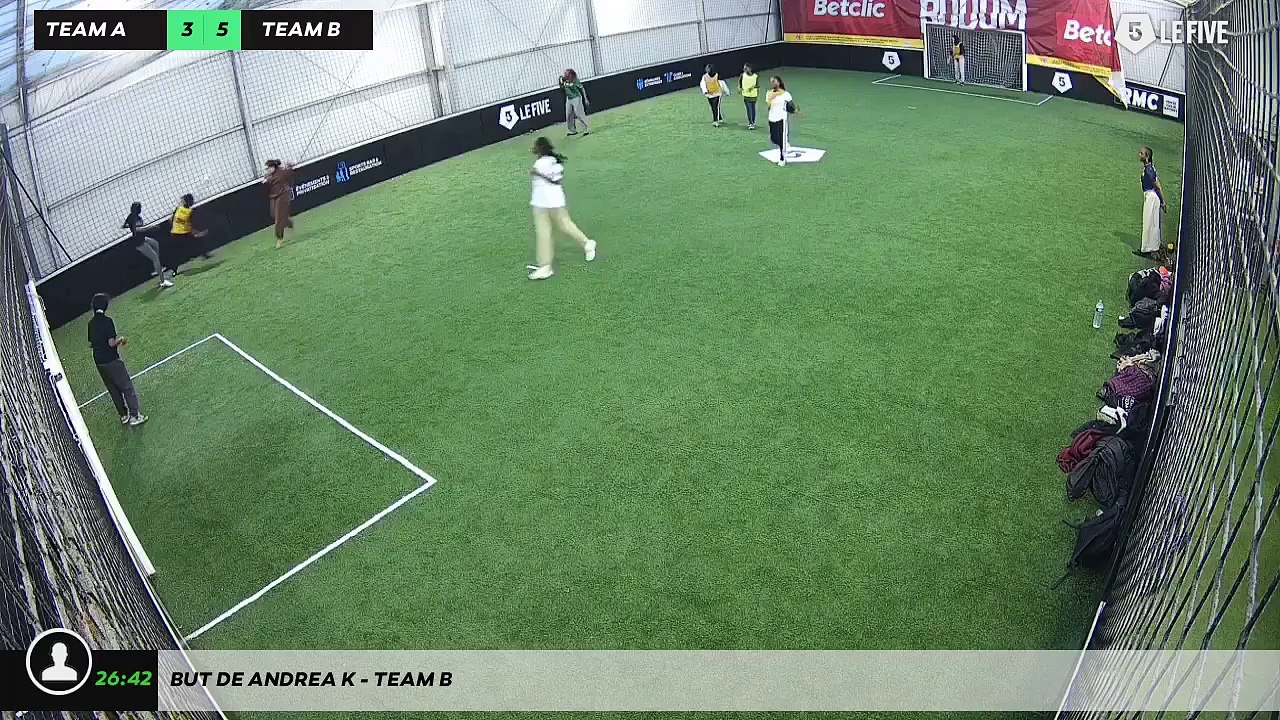 But de Andrea K - Team B