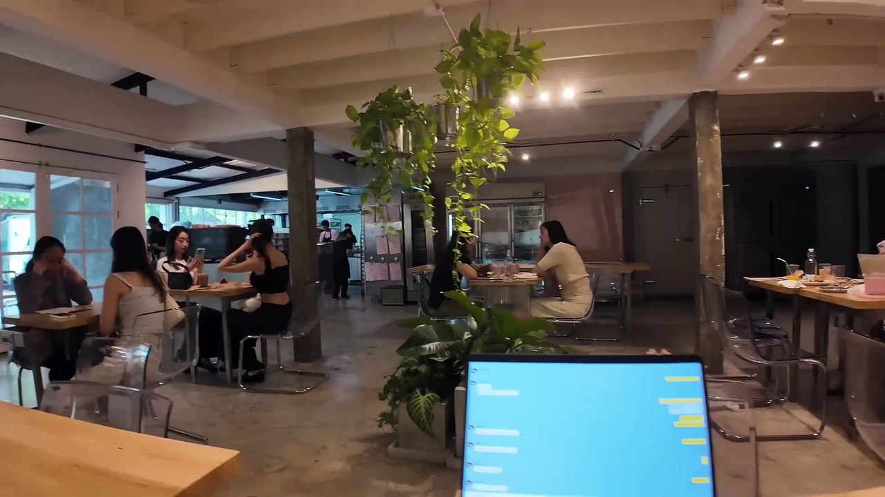 vlog l CASI ME NIEGAN LA ENTRADA A COREA deudas en el ONE ROOM y FELIX se enfado conmigo
