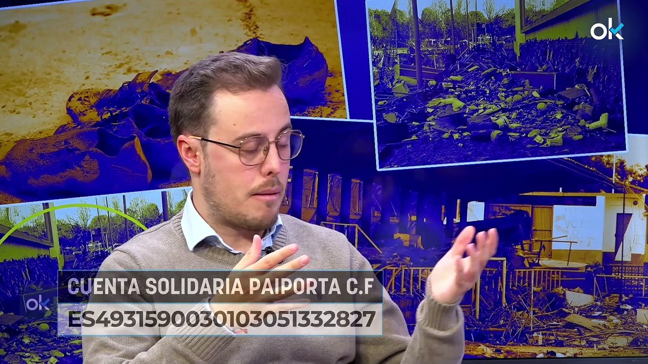 ¿La imagen? un container con diez personas como si fuera una tabla de surf
