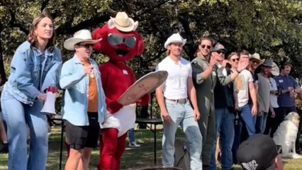 Glen Powell lookalike contest champion wins cameo for parents in next film