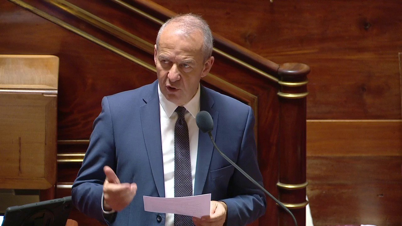 Budget 2025 : le Sénat adopte la surtaxation des hauts revenus