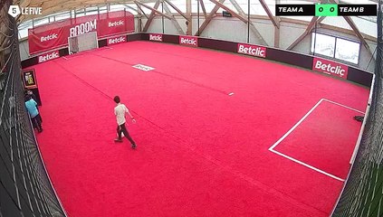 26/11 à 13:58 - Football Terrain Betclic (LeFive P18)