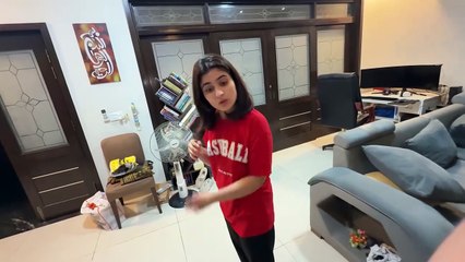 Surprising Babay In Dubai 😱 _ Achanak Room Mein Chappa Maar Diya 😂(720P_HD)