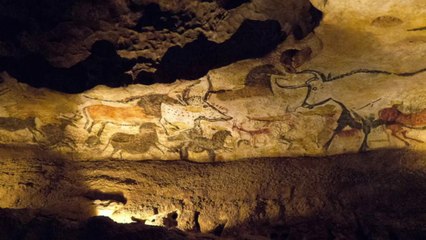 VERDADE ALIENÍGENA: UFOS CAPTADOS POR CÂMERAS: AS CAVERNAS DE LASCAUX