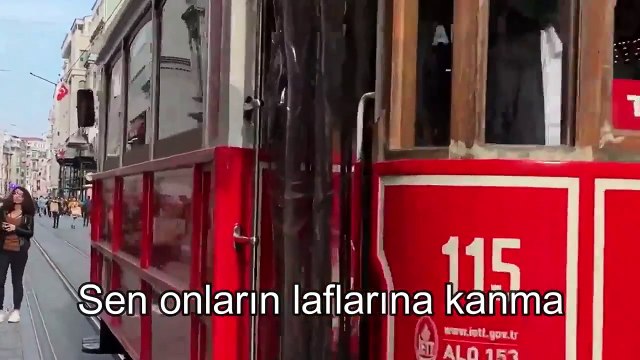 Özgürlük - Zena (Kseniia Prostitova) _ Nostaljik Türkçe Sözlü Pop Müzik