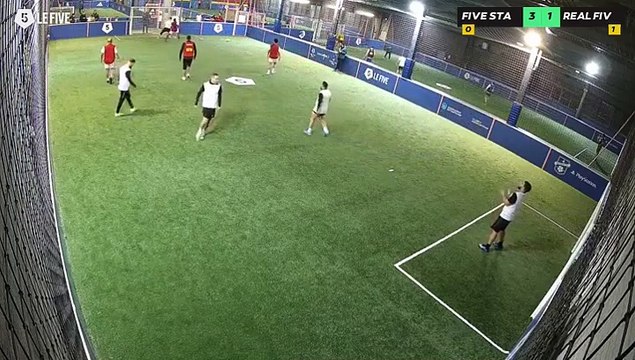 FIVE STARS FC - REAL FIVE FC 26/11 à 20:13 - Football Terrain 4 (LeFive Annemasse)