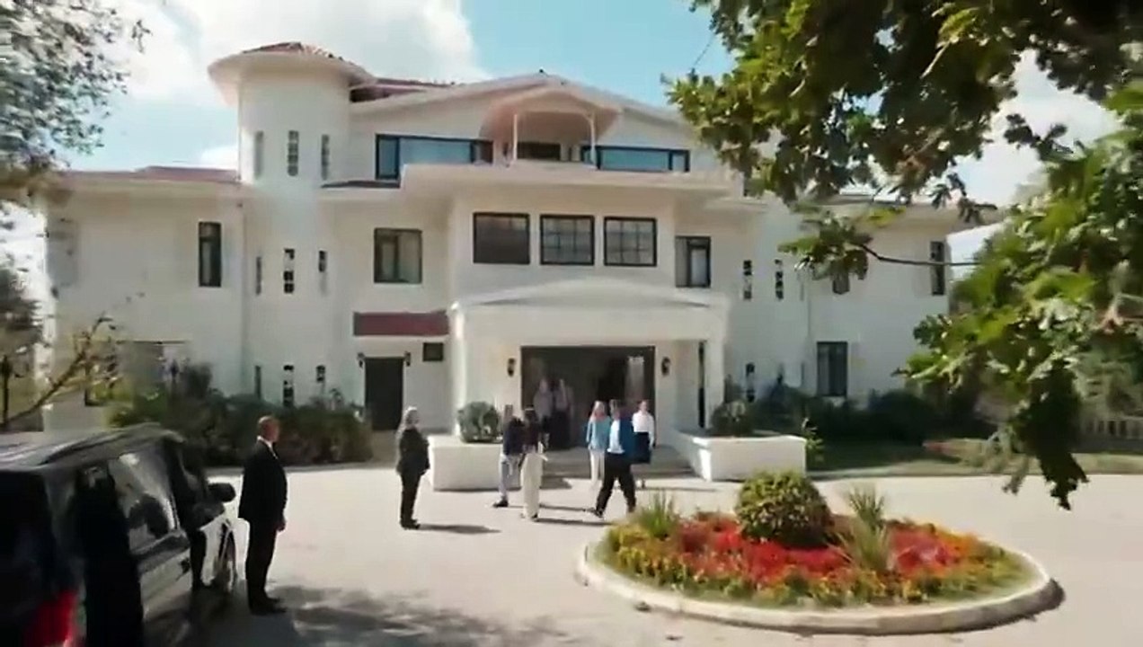 مسلسل المتوحش الحلقة 17 مدبلجة