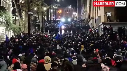 Gürcistan'da AB müzakereleri askıya alındı, gösteriler şiddetlendi