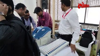 निवडणूक प्रक्रियेवर सवाल आयोगानं बाजू मांडली