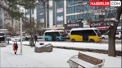 Van'da Kar Yağışı Sebebiyle 158 Yerleşim Yeri Yolu Kapandı