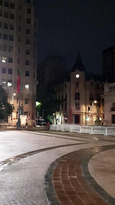 La Moneda Palace in Santiago, Chile 🏛️🇨🇱