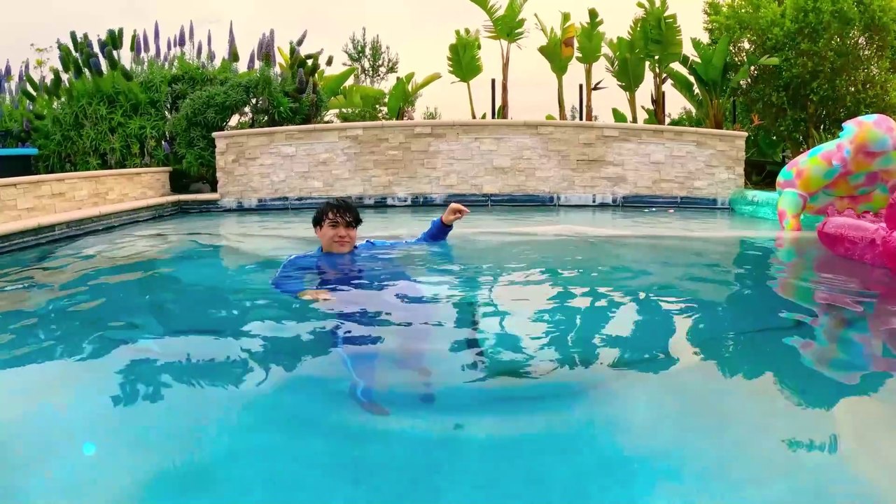 I Built 4 SECRET Rooms In ONE COLOR – Creative and Unique Room Design Challenge! Watch How Each Room Transforms with a Single Color Theme, Packed with Surprises and Fun Ideas!