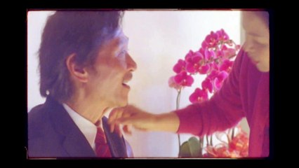 Un viaje en primavera Tráiler VOSE