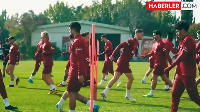Galatasaray'ın AZ Alkmaar maçı kamp kadrosu belli oldu