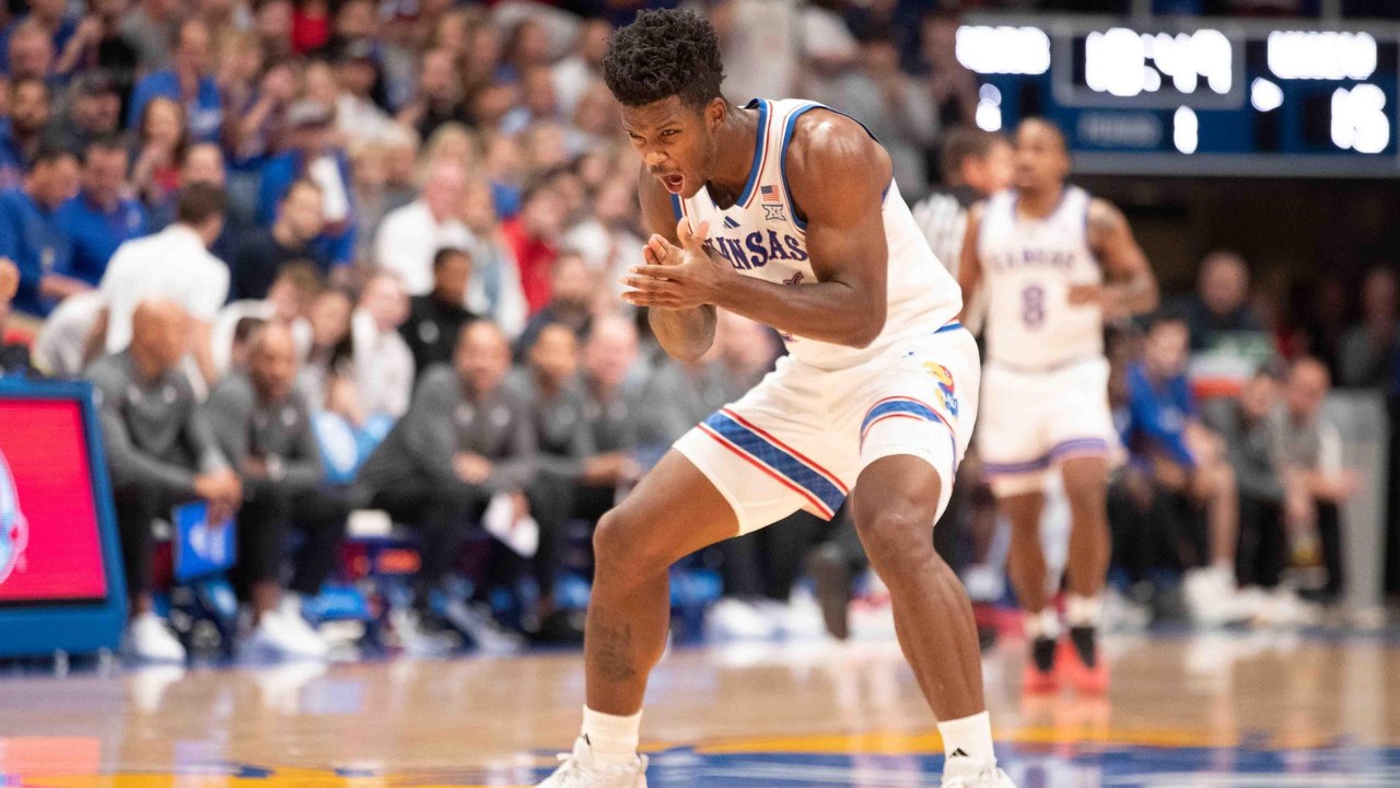 Kansas Jayhawks Remain Undefeated with Victory Over Duke