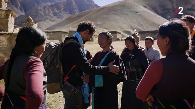 Tomer Sisley dans Rendez-vous en terre inconnue sur France 2