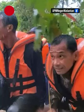 Floods claim two lives, evacuee numbers soar in Kelantan, Terengganu