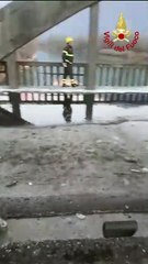 Sorico, camion si schianta contro il Ponte del Passo