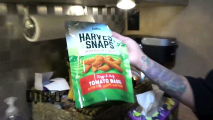 Cassadee Pope - BUS INVADERS Ep. 1987